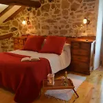 Refugio De Gredos Navarredonda de Gredos