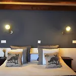Hostal Refugio De Gredos Гостевой дом