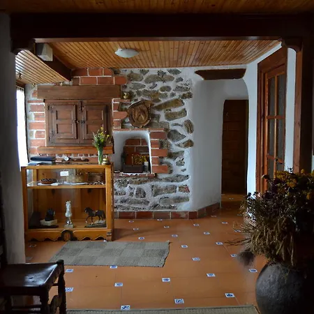 Hostal Refugio De Gredos Наварредонда-де-Гредос