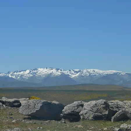 Hostal Refugio De Gredos Наварредонда-де-Гредос