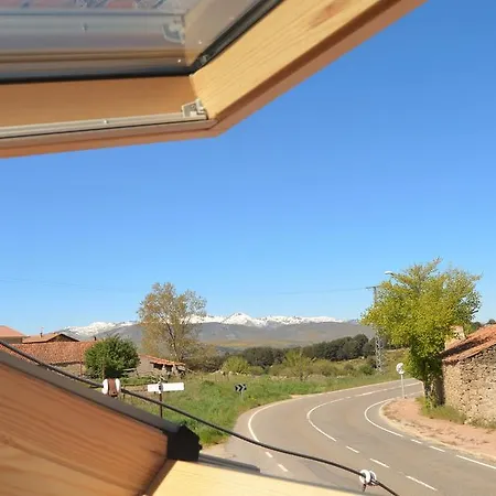 Гостевой дом Hostal Refugio De Gredos Наварредонда-де-Гредос