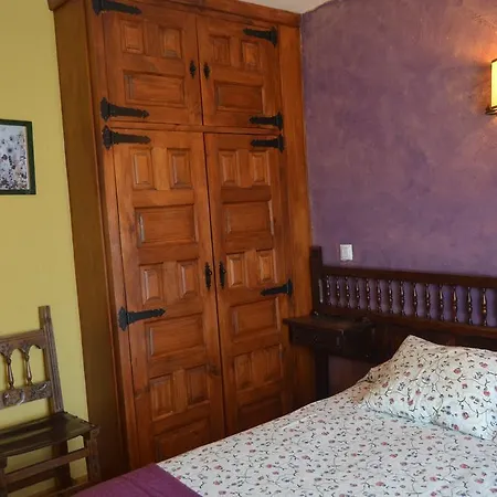 Hostal Refugio De Gredos Наварредонда-де-Гредос