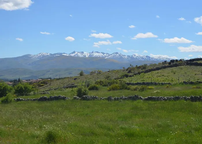 Pensión Refugio De Gredos 3*