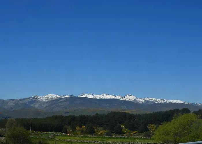 Refugio De Gredos Navarredonda