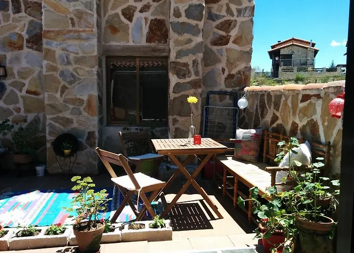 Refugio De Gredos Navarredonda