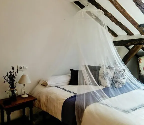 Гостевой дом Hostal Refugio De Gredos Наварредонда-де-Гредос