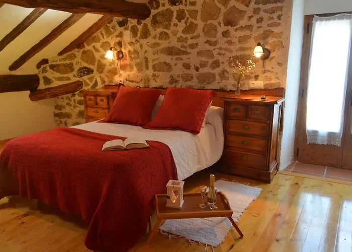 Refugio De Gredos Navarredonda