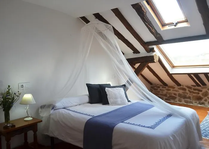 Hostal Refugio De Gredos Гостевой дом Наварредонда-де-Гредос