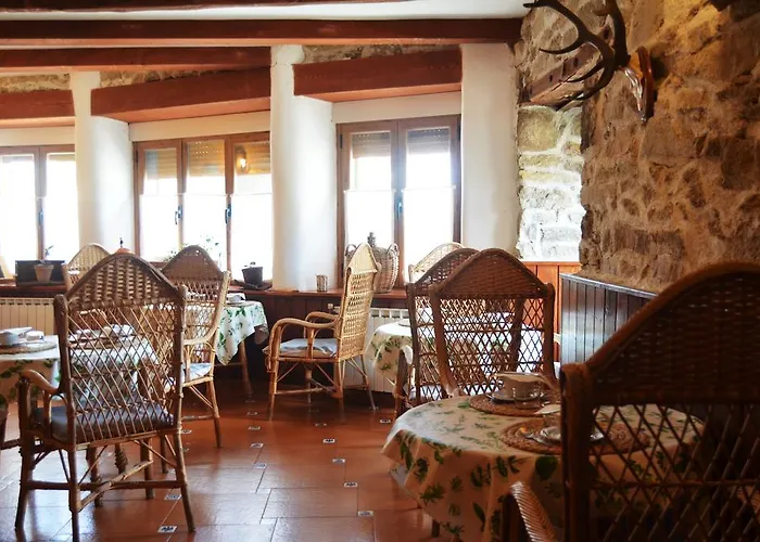 Hostal Refugio De Gredos Наварредонда-де-Гредос