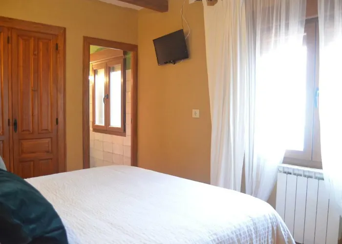 Hostal Refugio De Gredos 3* Наварредонда-де-Гредос