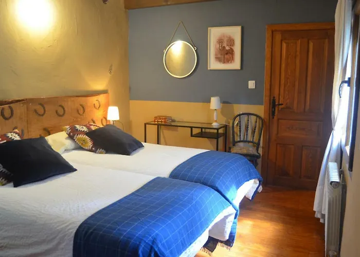 Hostal Refugio De Gredos Гостевой дом Наварредонда-де-Гредос