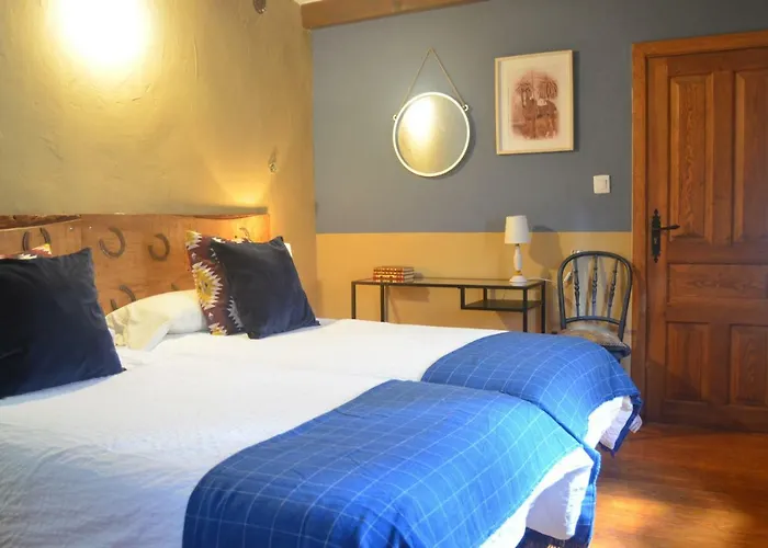 Hostal Refugio De Gredos 3*