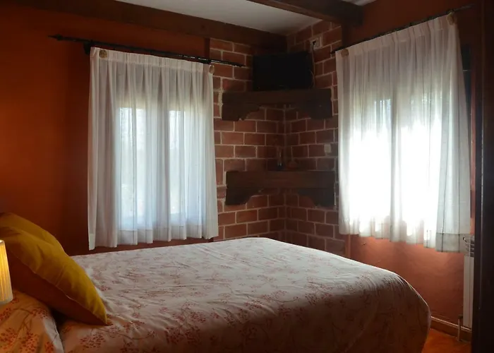 Hostal Refugio De Gredos 3* Наварредонда-де-Гредос